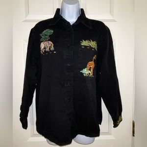 Vintage Womens button up safari top. Pre-owned good condition.